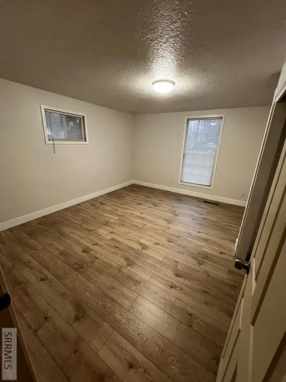 Picture 25