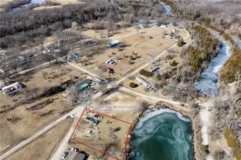 Waterfront Lots in Pleasanton, KS