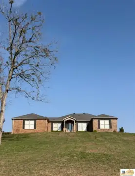 Tompkinsville Farmhouse on 3.28 Acres