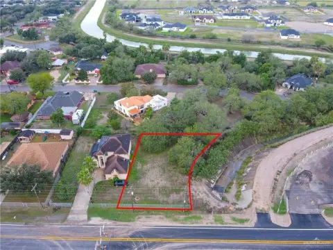 Residential Lot in Palmview, TX
