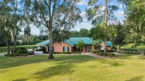 Ocala Equestrian Estate with Barn