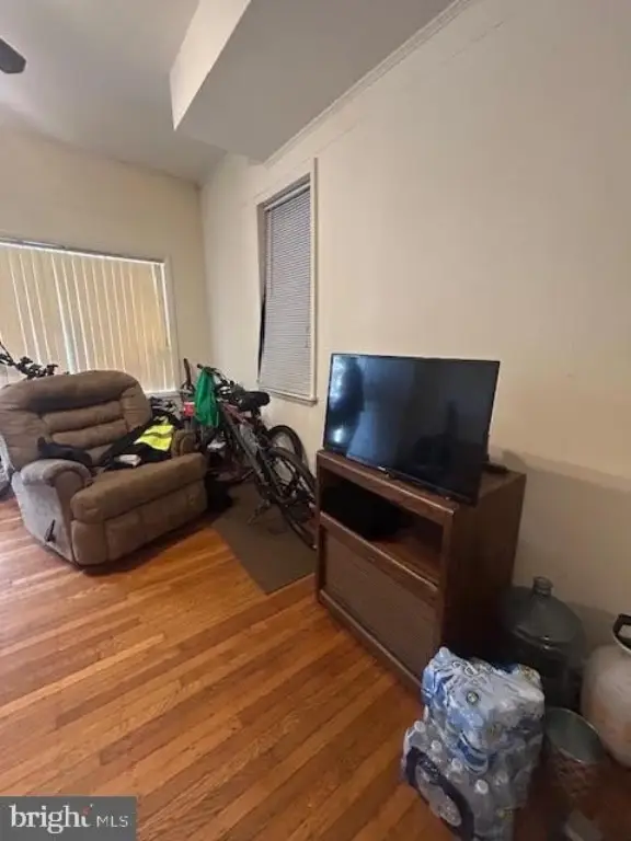 Picture 10