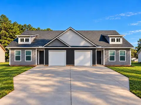 Duplex with Garage