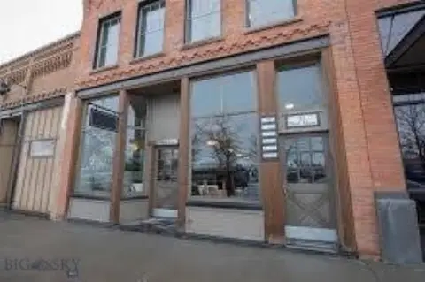 Multi-Tenant NNN Property