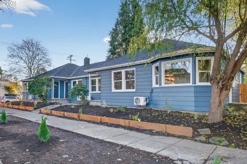Remodeled Fourplex in Prime Location