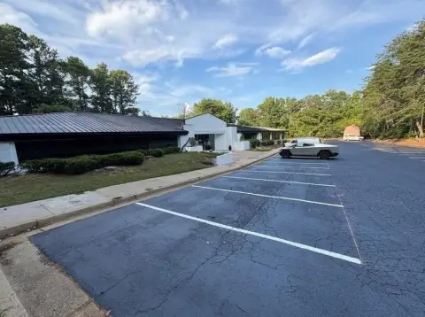 Alpharetta Commercial Building For Sale