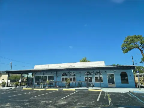 Freestanding Storefront Property