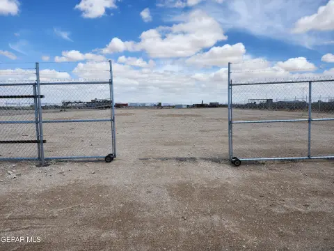 Land For Lease in Clint