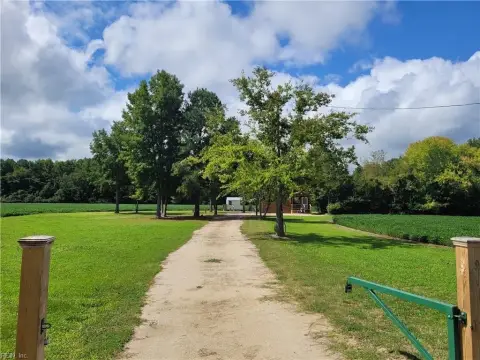 9.83 Acres in Coastal Naxera