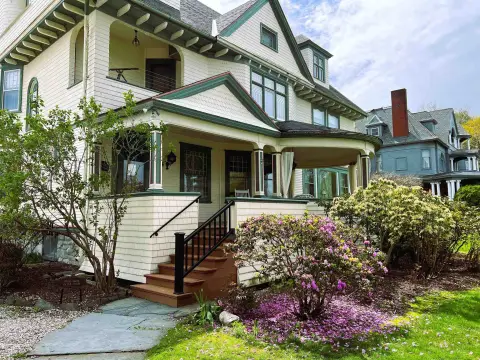 Historic Victorian Multifamily Potential