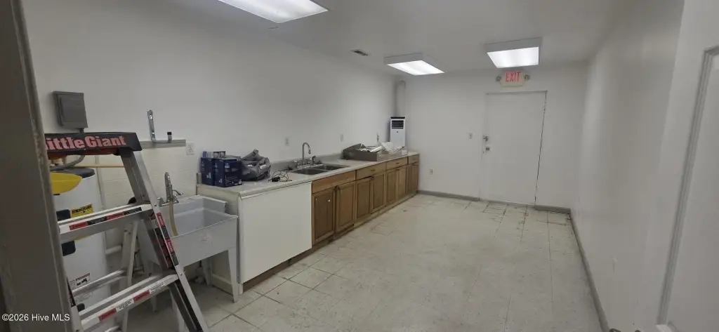 Picture 19