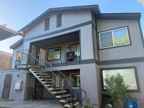 4-Unit Apartment Building