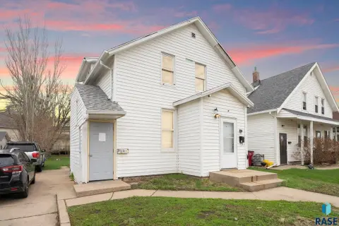 Duplex with Private Entrances