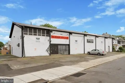 Holmesburg Boys Club Building