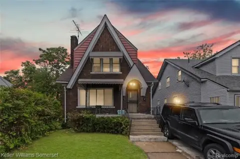 Well-Maintained Detroit Two-Unit Property