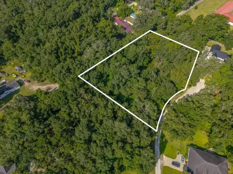 Residential Lot Near Community Amenities