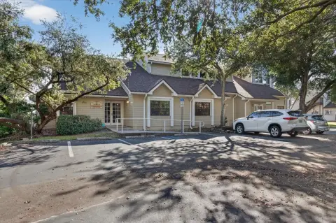 Professional Office Space in Largo