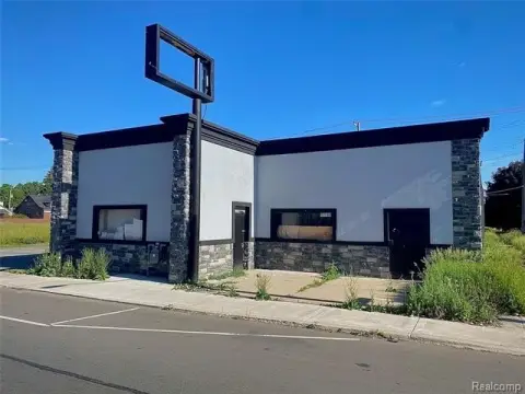 Detroit Commercial Building For Sale