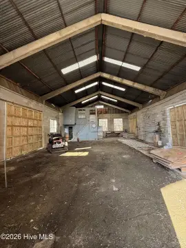 Concrete-Block Flex Space