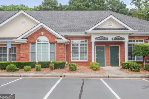 Updated Office Condo in Roswell