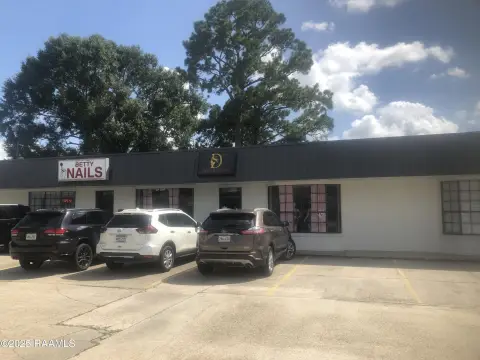 Retail Space in Lafayette, LA