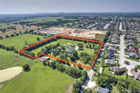 8.01 Acres Near Pinnacle