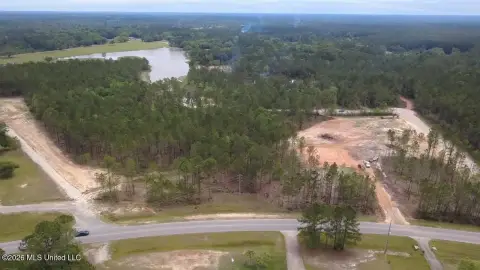 Land on Rockey Hill Road