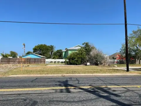 Commercial Lot in Rockport, TX