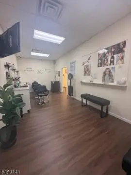 West Orange Retail Business Opportunity