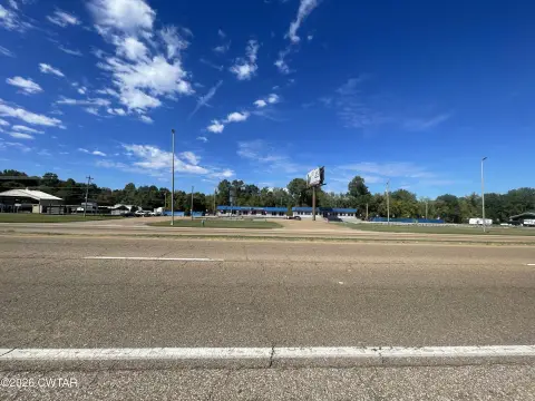 Automotive NNN Property