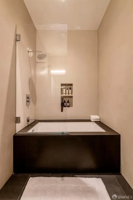 Picture 30
