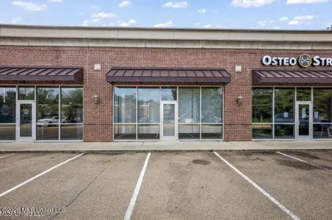 Open-Concept Retail Suite with Restroom
