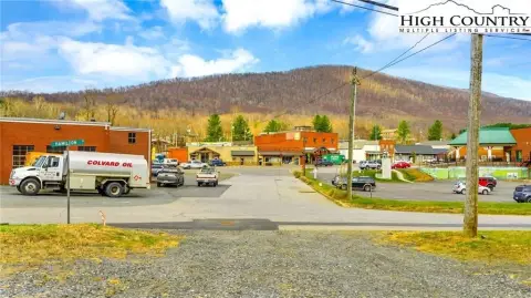 Prime Commercial Lot in Downtown