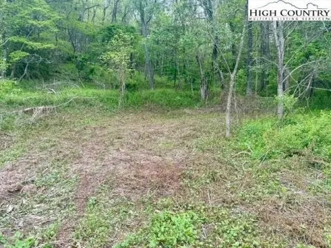 Unrestricted Land with River View