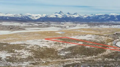880 Acres Near Teton Range