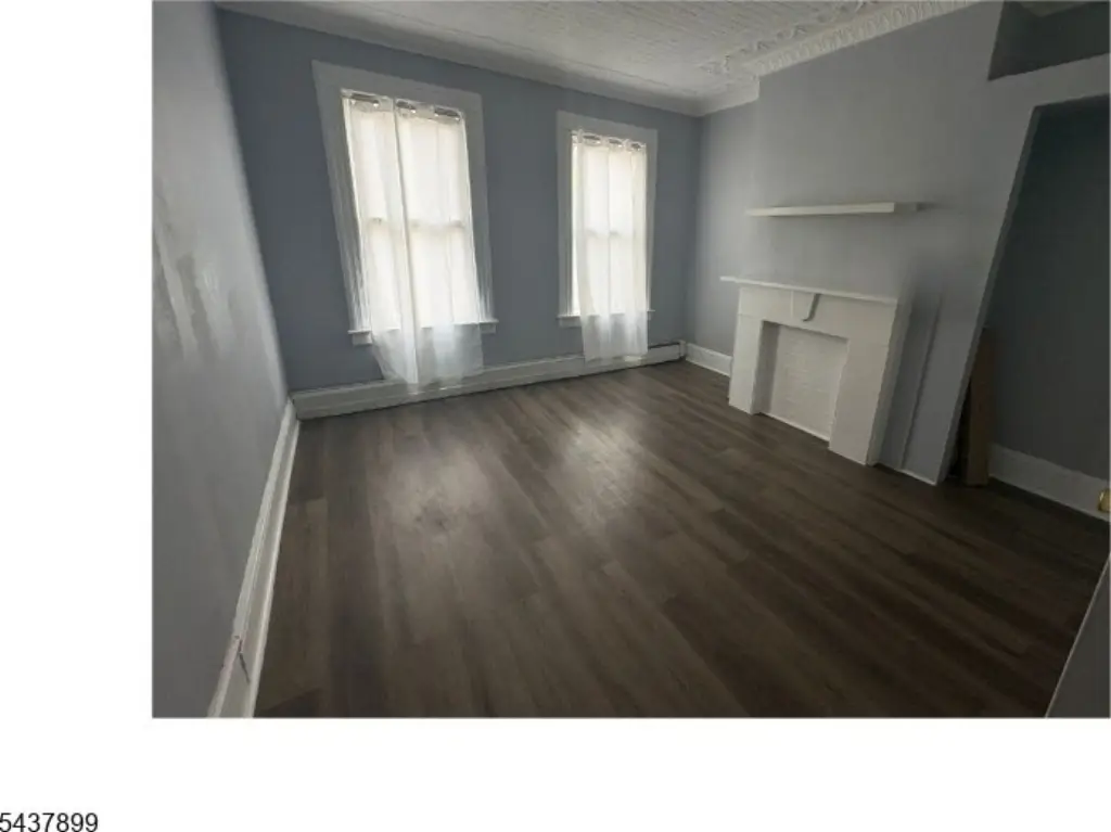 Picture 5