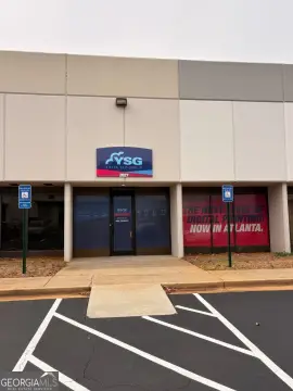 Versatile Commercial Space in Tucker