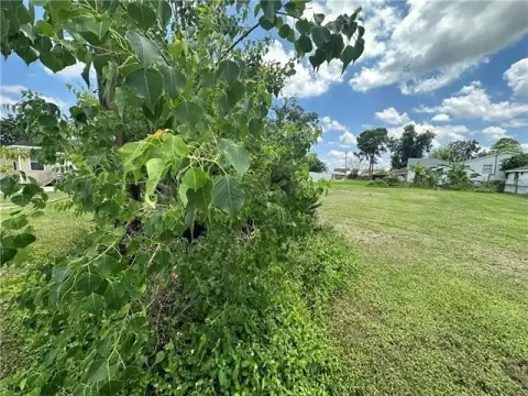 Residential Land in Chalmette, LA