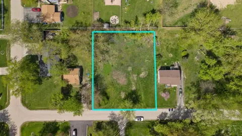 Residential Land in Lake Villa