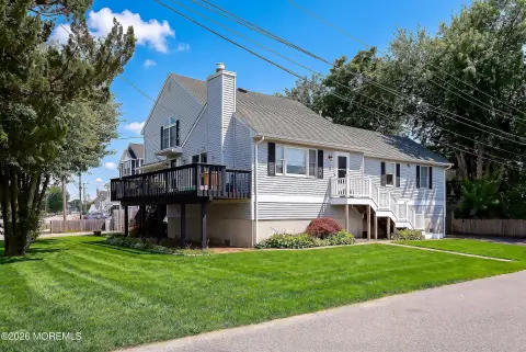 Custom Duplex With Deck