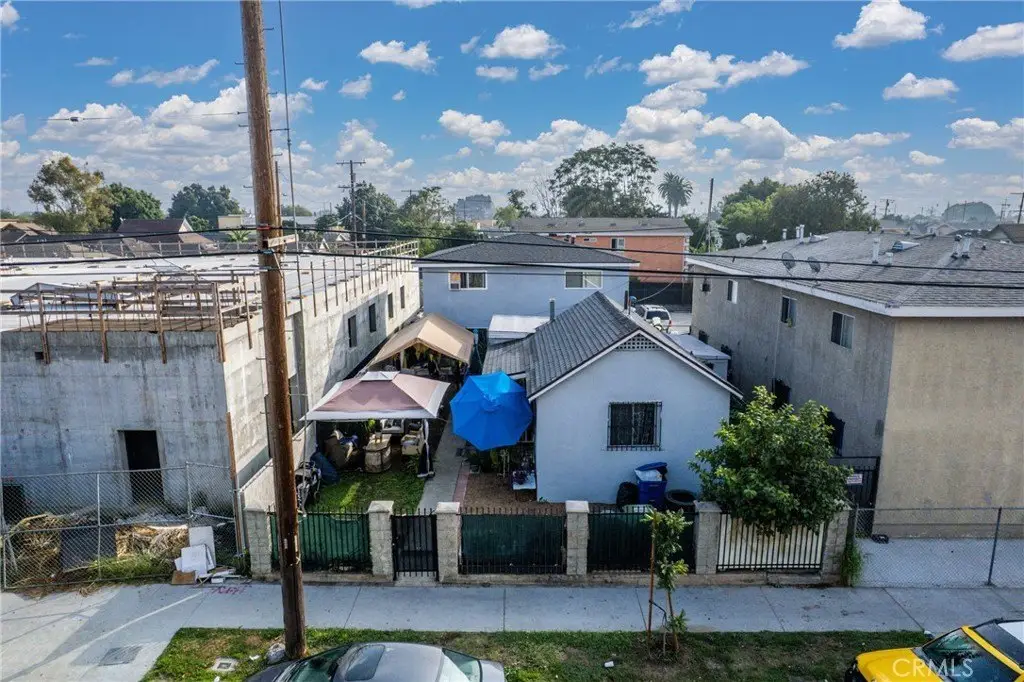 6118 S Main St, Los Angeles, CA 90003