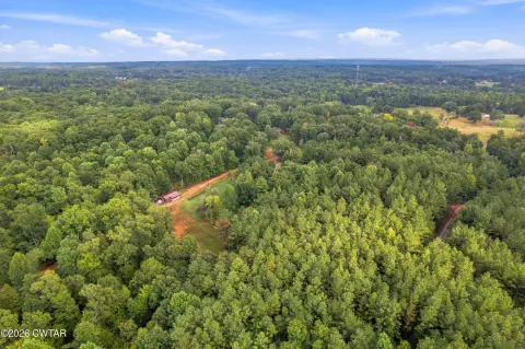 Wooded Hunting Land with Shop