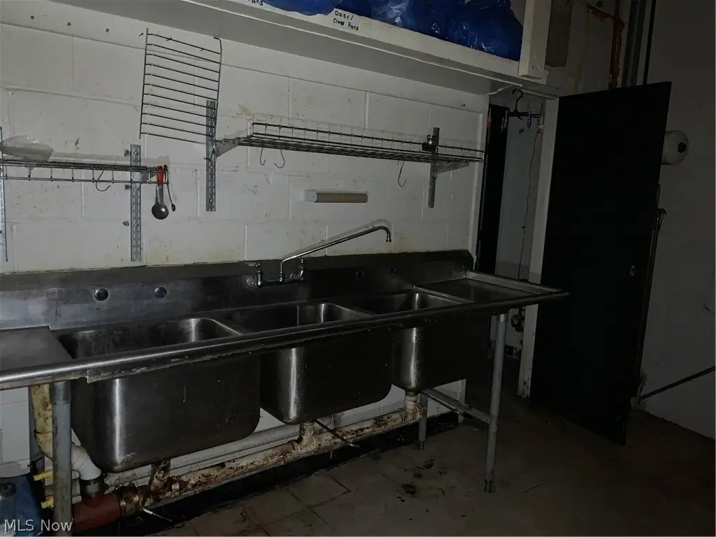 Picture 9