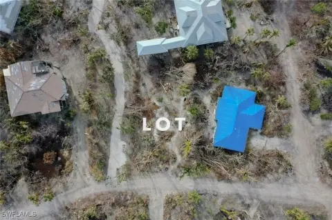 Sanibel Land Parcel Near Beach