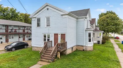 Duplex with Separate Utilities