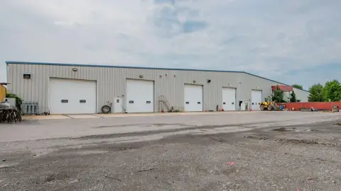 Industrial Flex Facility with Crane