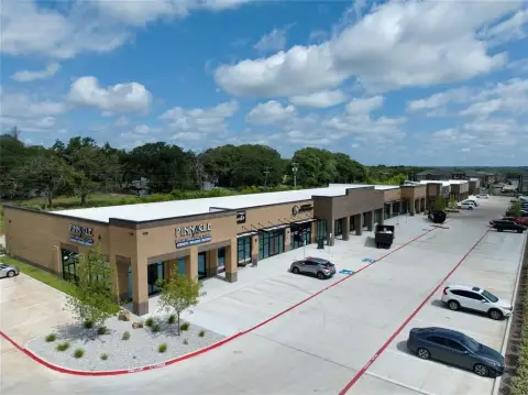 New Retail/Office Space Available