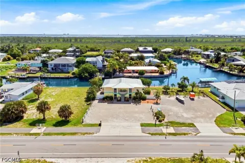 Updated Eight-Unit Waterfront Resort