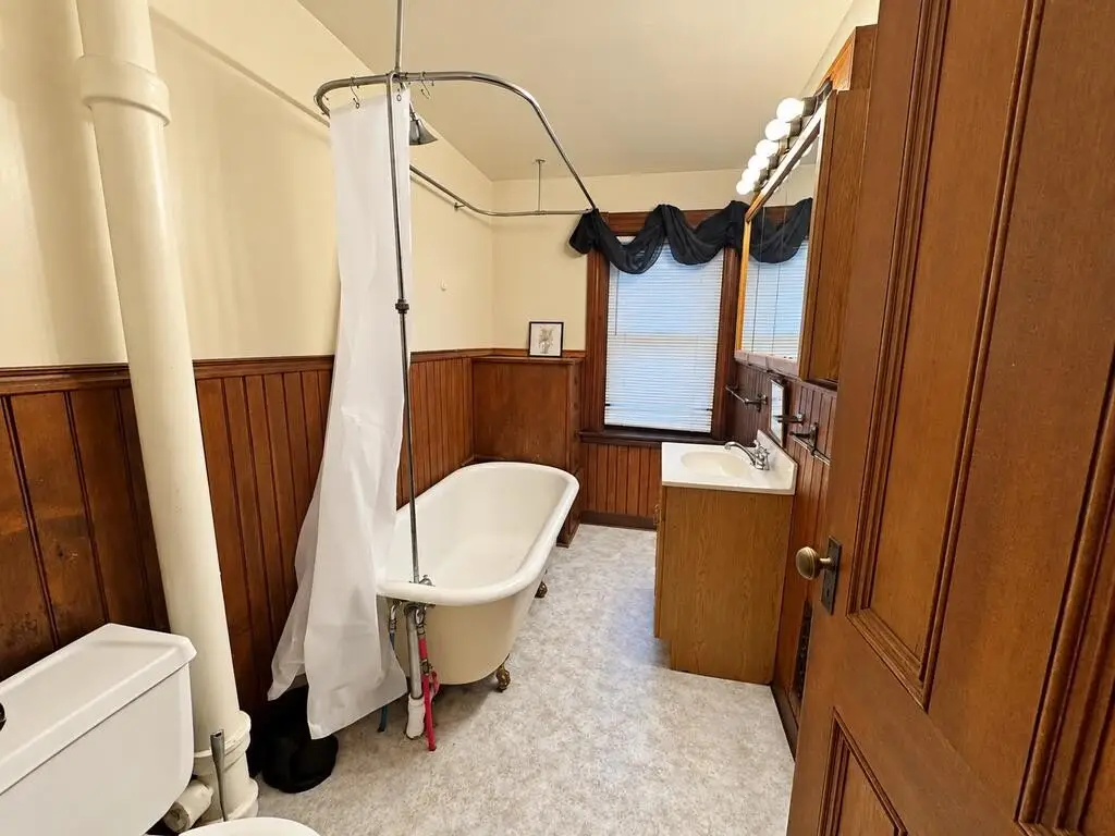Picture 30