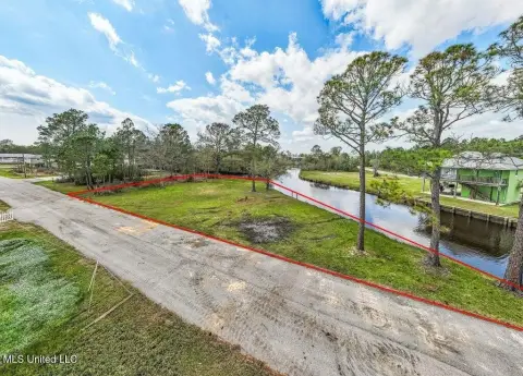 Waterfront Canal Lots for Sale